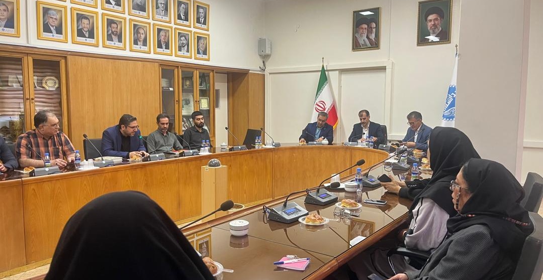 برگزاری نشست آشنایی و گفتمان درون‌سازمانی در معاونت برنامه و بودجه دانشگاه
